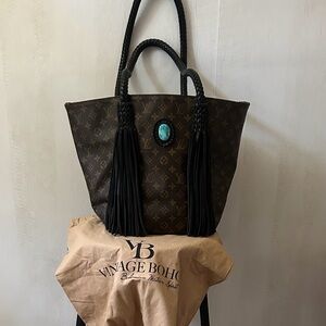 Vintage Dark Brown Tote with Black Accents